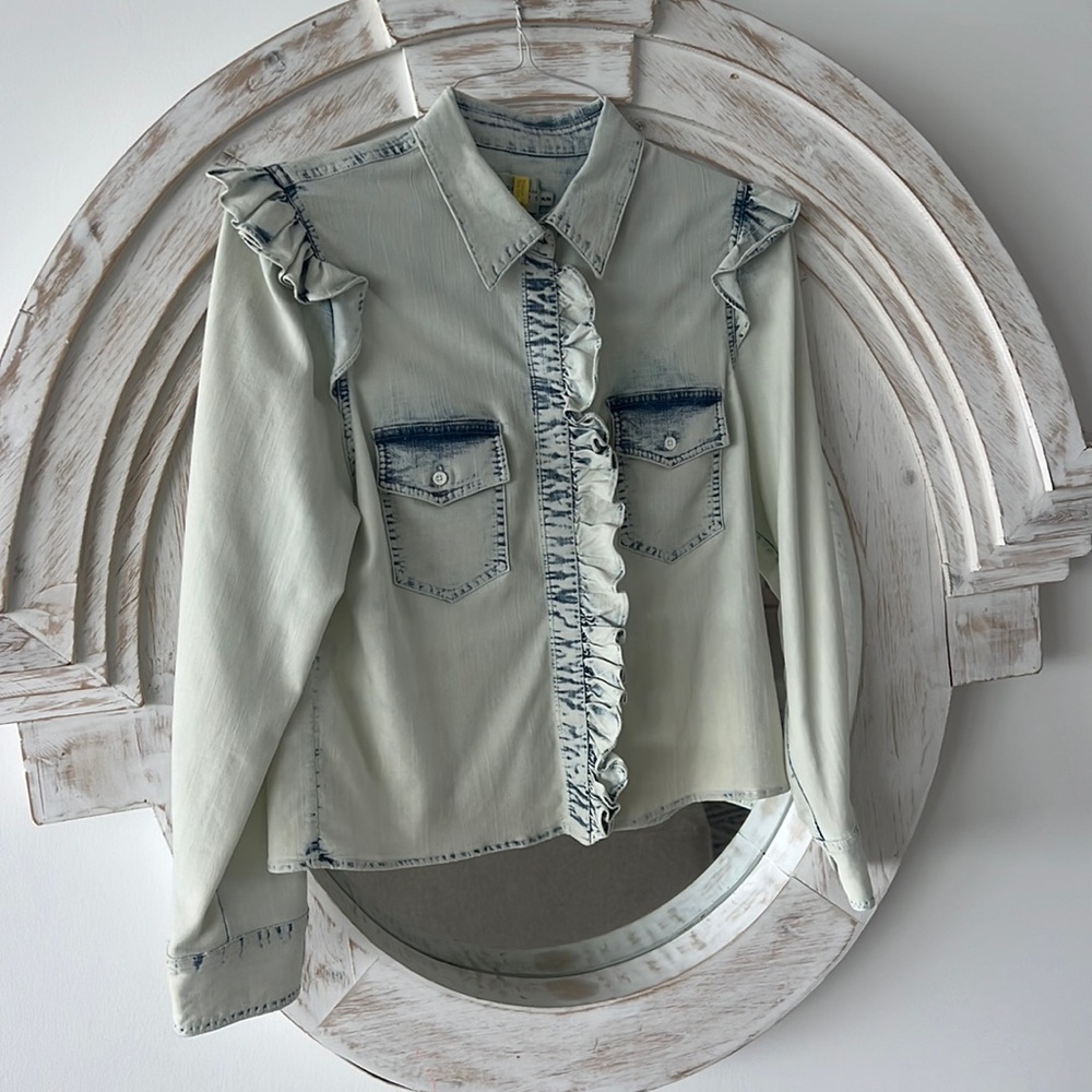 Alice & Olivia Ruffle denim shirt